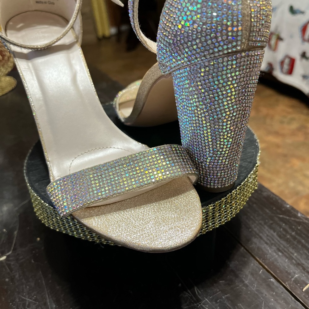Beautiful Crystal block heel sandals with shimmering accents